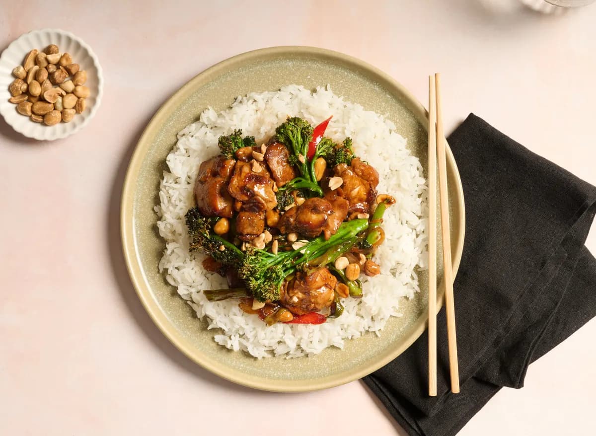 Peanut Chicken and Broccoli Stirfry